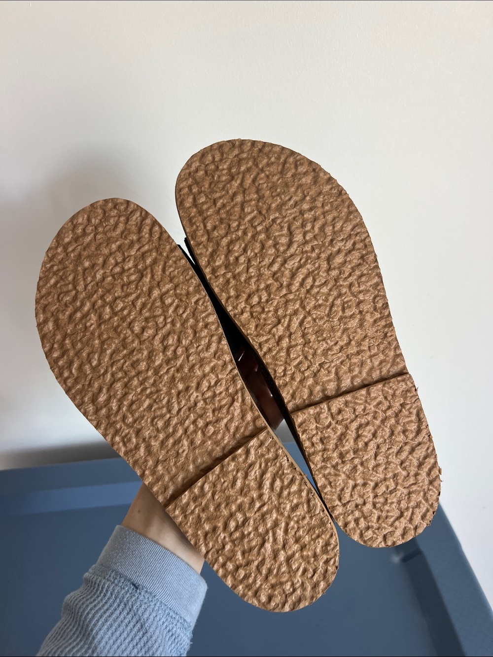 Vince Camuto kanadial slip on back suede leather open toe slides sandals studded - Picture 2 of 8